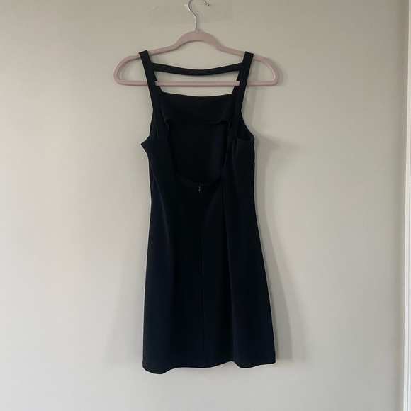 Black mini dress - Picture 3 of 5